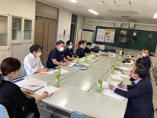 苦情解決委員会の写真