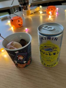 お疲れ様カフェ お菓子とジュースの画像